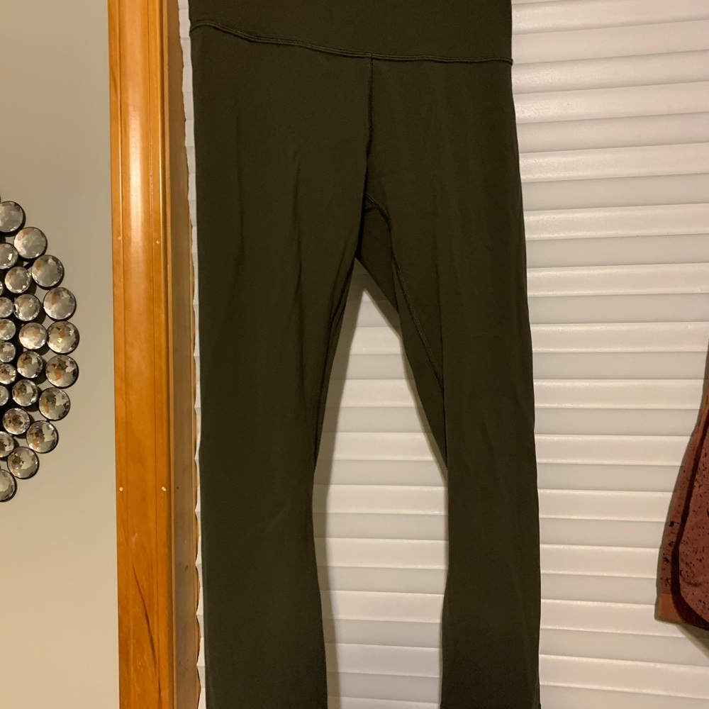 Lululemon cropped leggings